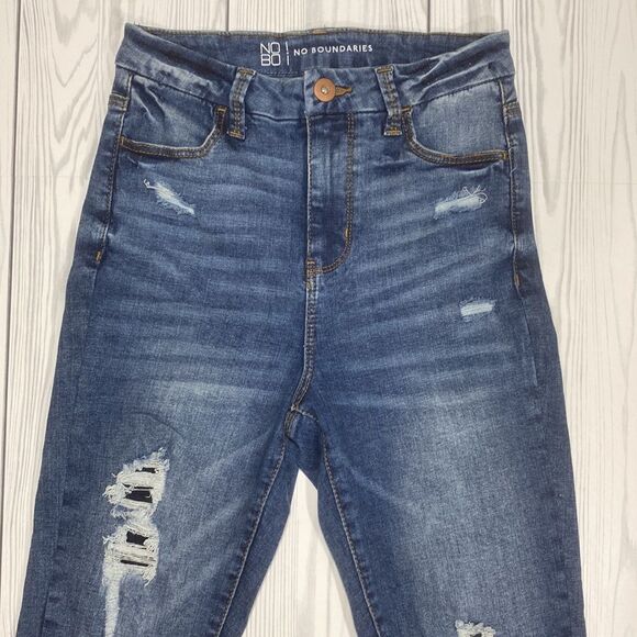 NOBO High Rise Stretch Distressed Skinny Jeans. Size 5 - Picture 2 of 7